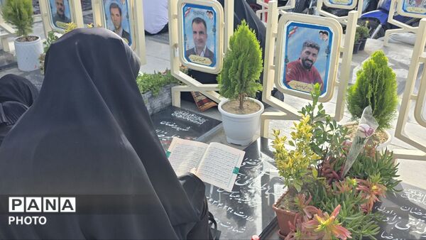 اصفهان غروب عرفه را با عطر دعا نفس کشید