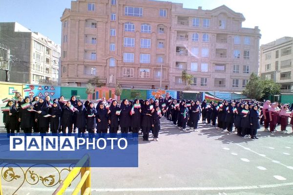 از غنچه های مدرسه تا شکوفه های مقاومت