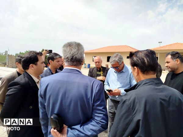 بازدید فرماندار  از شرکت زرین‌فلز کاشمر