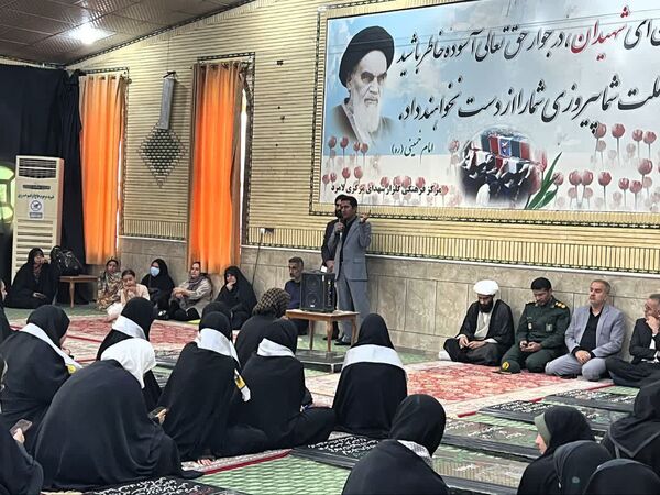 اعزام دختران لامرد به سرزمین نور