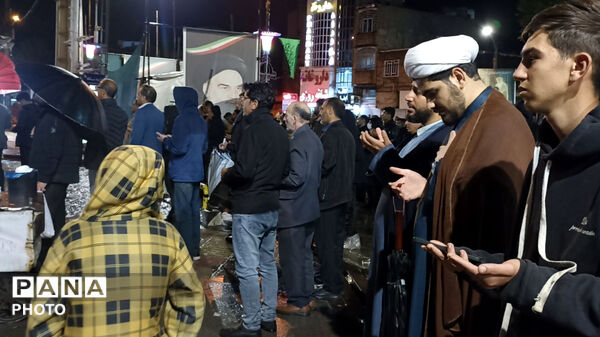 پنجاه و دوشب اقتدار،وفاداری وایستادگی