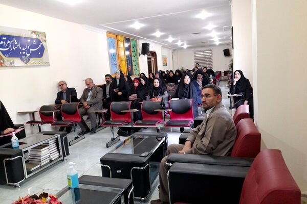 نشست بصیرتی با رویکرد انتخابات در آموزش و پرورش رودهن 