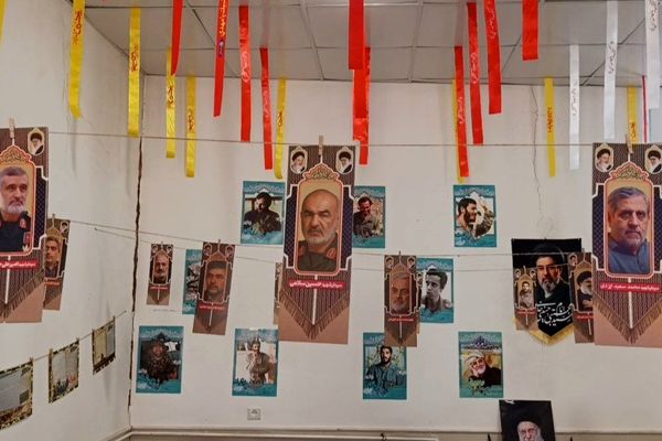 افتتاح نمایشگاه شهدای جنگ رمضان در روستای مومن آباد قم