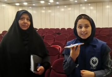 مراسم تقدیر از فرهنگیان و دانش‌آموزان برتر در رشته‌های مختلف آموزشی و پرورشی در رودهن 