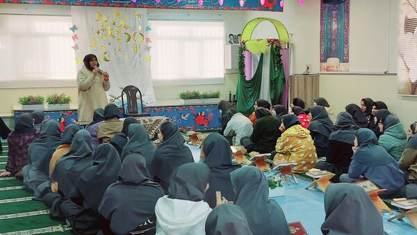 برگزاری جلسه توجیهی هدایت تحصیلی در مدرسه حضرت معصومه (س)
