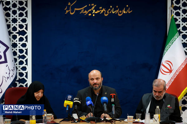  نشست صمیمی رئیس سازمان نوسازی مدارس کشور با اصحاب رسانه