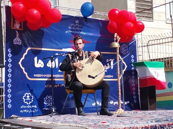 برگزاری جشن جوانه‌ها در دبیرستان حر بن ریاحی