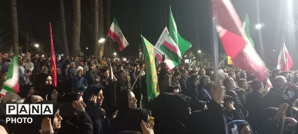 مردم شهرستان خلیل آباد در کف خیابان شعار دادند