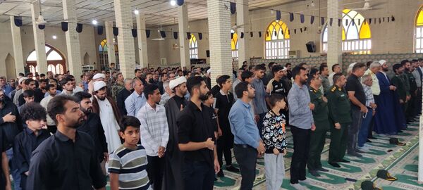 مردم حاجی‌‌‌آباد در جواب اسرائیل پای در خیابان‌ها نهادند
