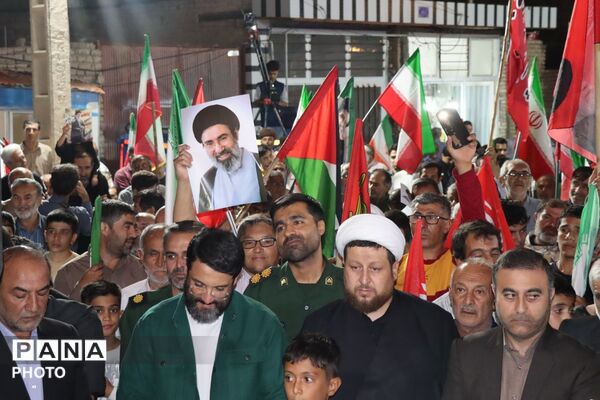 اجتماع شبانه کودکان و نوجوانان با «سلام فرمانده»