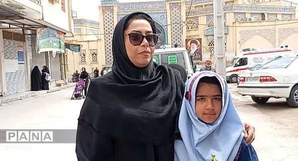  کودکان و دانش‌آموزان لارستانی در راهپیمایی روز قدس