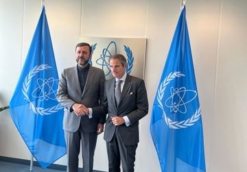 گفت‌وگوی غریب‌آبادی و گروسی درباره موضوع هسته‌ای و رفع تحریم‌ها