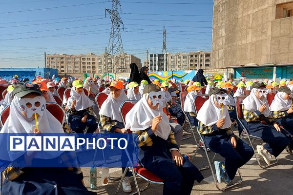 افتتاحیه پویش سلامت دهان و دندان و اجرای طرح وارنیش فلوراید در منطقه کهریزک 