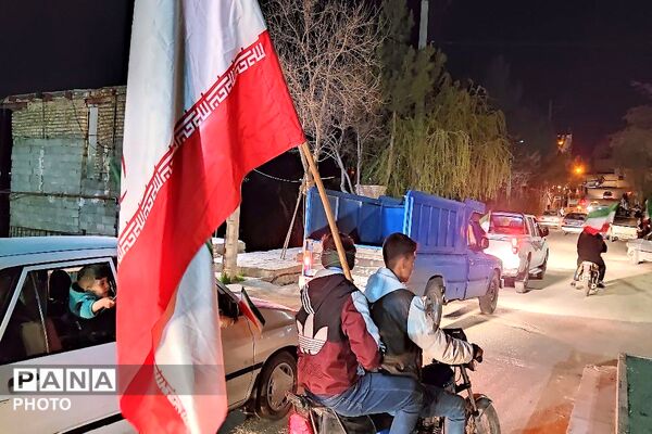 حماسه حضور مردن در خیابان های بار 