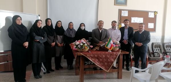 نشست هیات رئیسه مجلس دانش‌آموزی با شورای دانش‌آموزی 