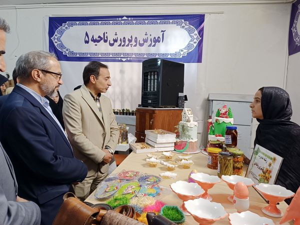 افتتاح اولین نمایشگاه و فروشگاه دستاوردهای هنرجویان مشهد
