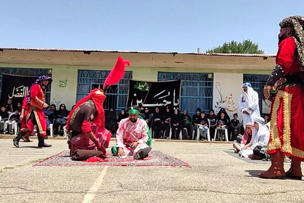 مراسم شبیه خوانی روز عاشورا در شهرستان طالقان