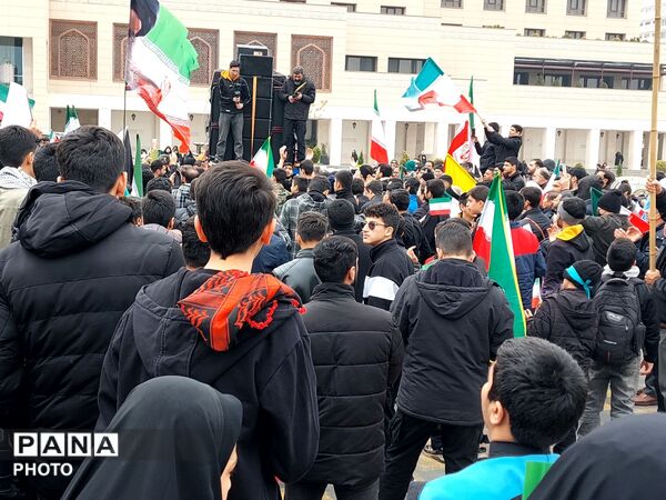 اجتماع نوجوانان تشکل های دانش‌آموزی در مشهد