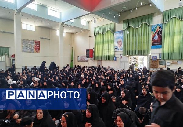 مراسم ظهر تاسوعا حسینی در مسجد شهدای گمنام 