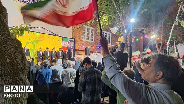 طنین فریاد حمایت از لبنان در قلب شب