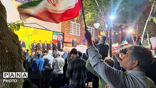 طنین فریاد حمایت از لبنان در قلب شب