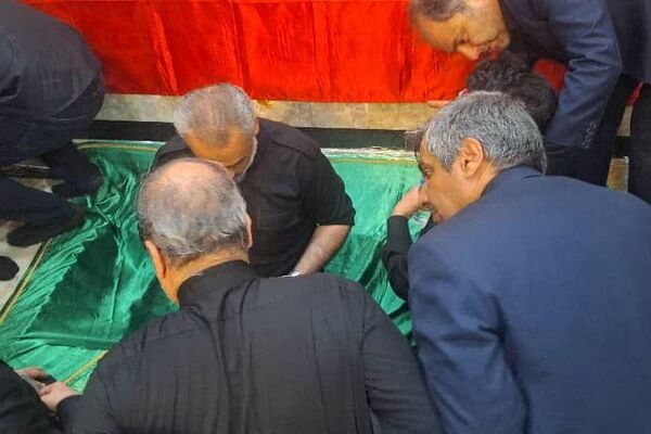 مراسم تدفین پیکر دیپلمات شهید حسین امیر عبداللهیان در حرم شاه عبدالعظیم حسنی