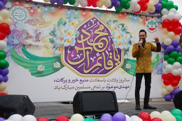 جشن خیابانی نیمه شعبان در شهر قیامدشت 