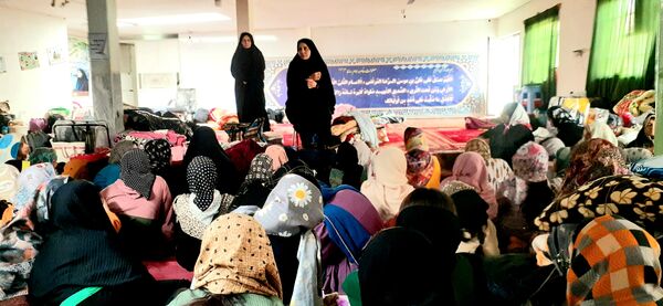 مراسم اعتکاف مادر دختری در مسجد صاحب الزمان آشخانه