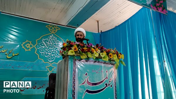 تجلی اتحاد و همبستگی در نماز جمعه فارسان