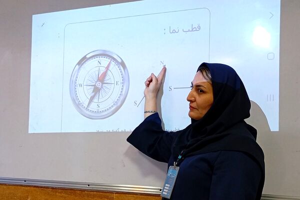 برگزاری جشنواره تدریس برتر در ناحیه 2 بهارستان
