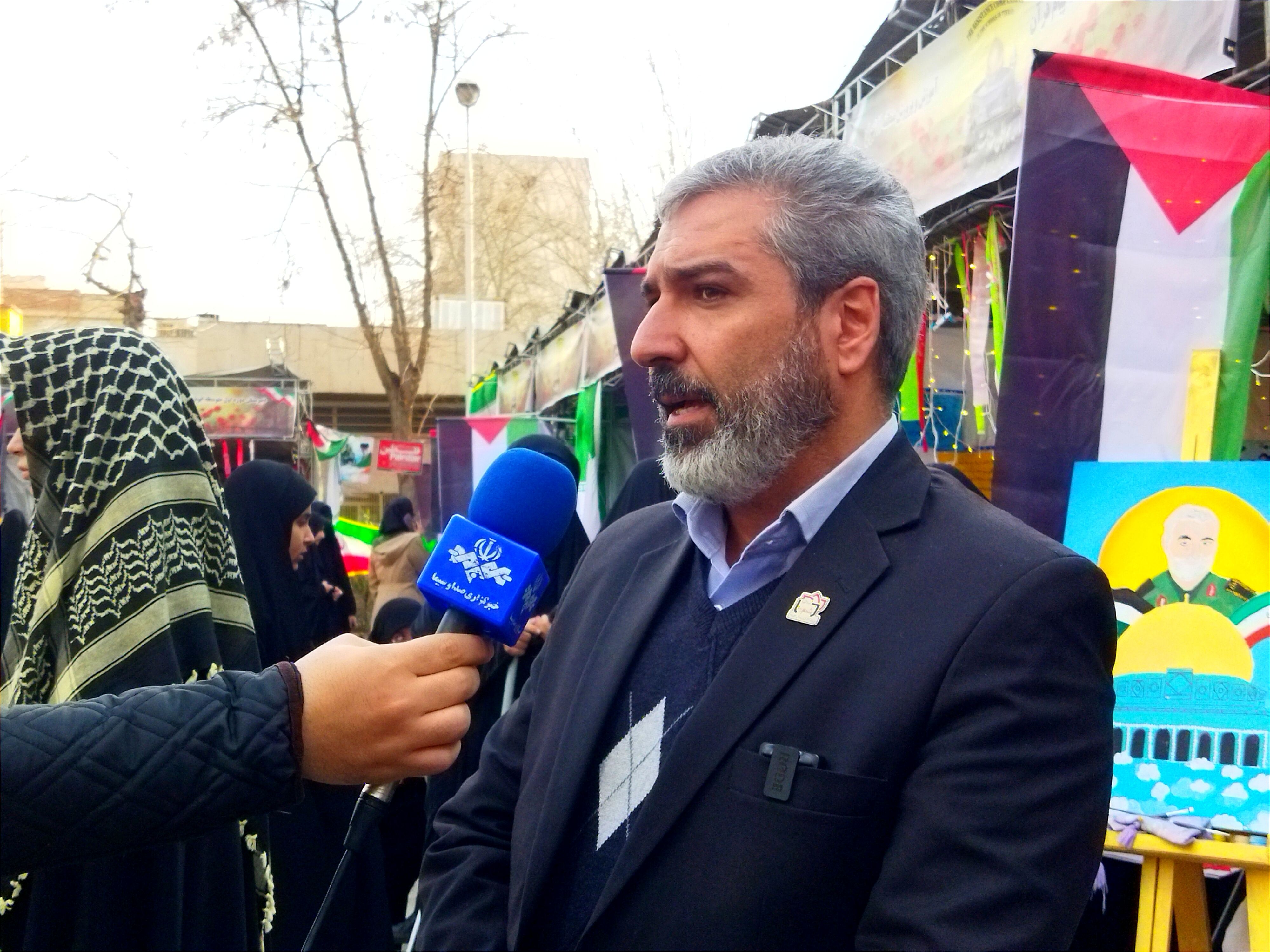 نمایشگاه «مدارس همراه مقاومت»؛ تجلی همدلی دانش‌آموزان با فلسطین است