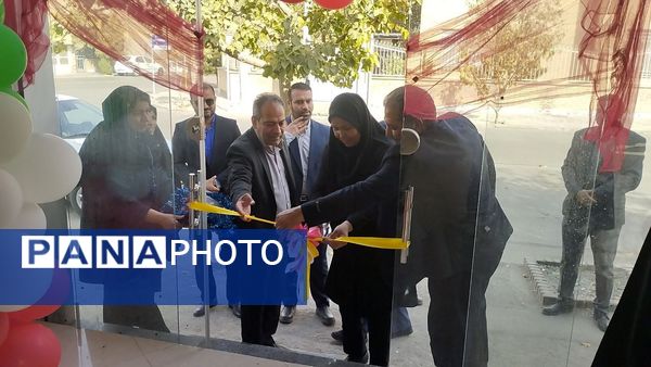 افتتاح واحد تجاری در دبیرستان فرهنگیان 