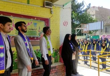 بازدید مسئولان سازمان دانش آموزی از مدارس تمام تشکیلاتی خراسان جنوبی 