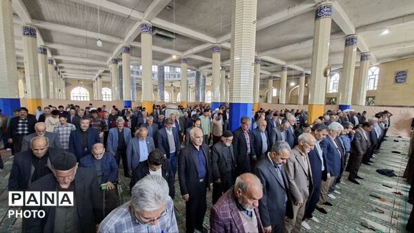 برگزاری باشکوه نماز جمعه فامنین با حضور مردم ولایتمدار 