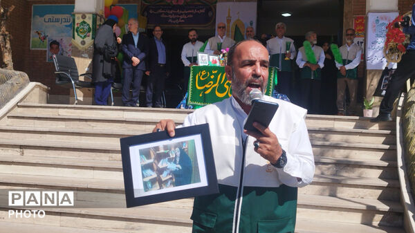 پرچم رضوی مهمان مدرسه شهیده سمیرا اسدزاده