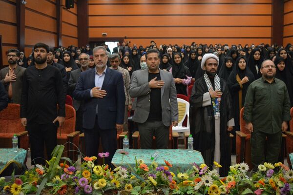 بدرقه دانش‌آموزان بهارستانی به راهیان‌نور