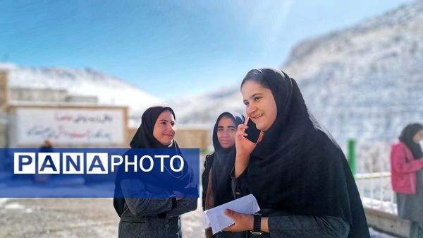 بازارچه کسب و کار دانش‌آموزی مدرسه الزهرا شهرستان مارگون