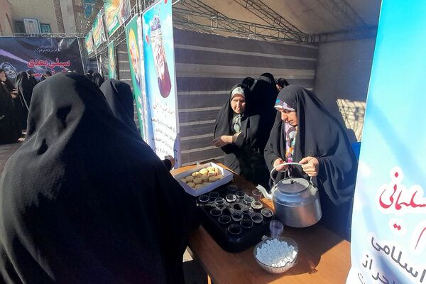 برگزاری غرفه و مواکب فرهنگی به‌مناسبت سالگرد حاج قاسم سلیمانی در صباشهر