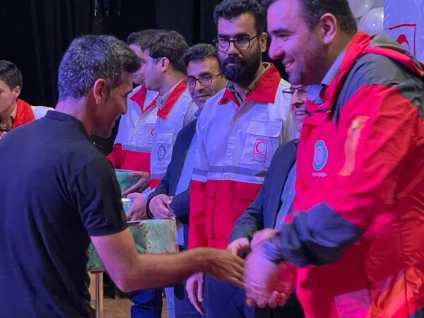 آیین تجلیل از جوانان، امدادگران، داوطلبان و مربیان هلال احمر کاشمر