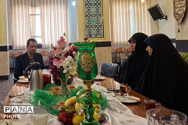 تقدیر و سپاس از معلمان نور و کلامِ خدا