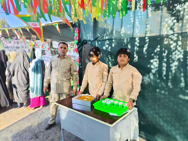 جشن دهه فجر و اعیاد شعبانیه در روستاهای لور و بنهکان