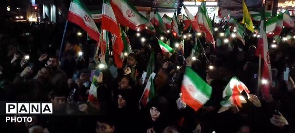 هم‌صدایی مردم فردیس در سوگ رهبر شهید و محکومیت حملات تروریستی