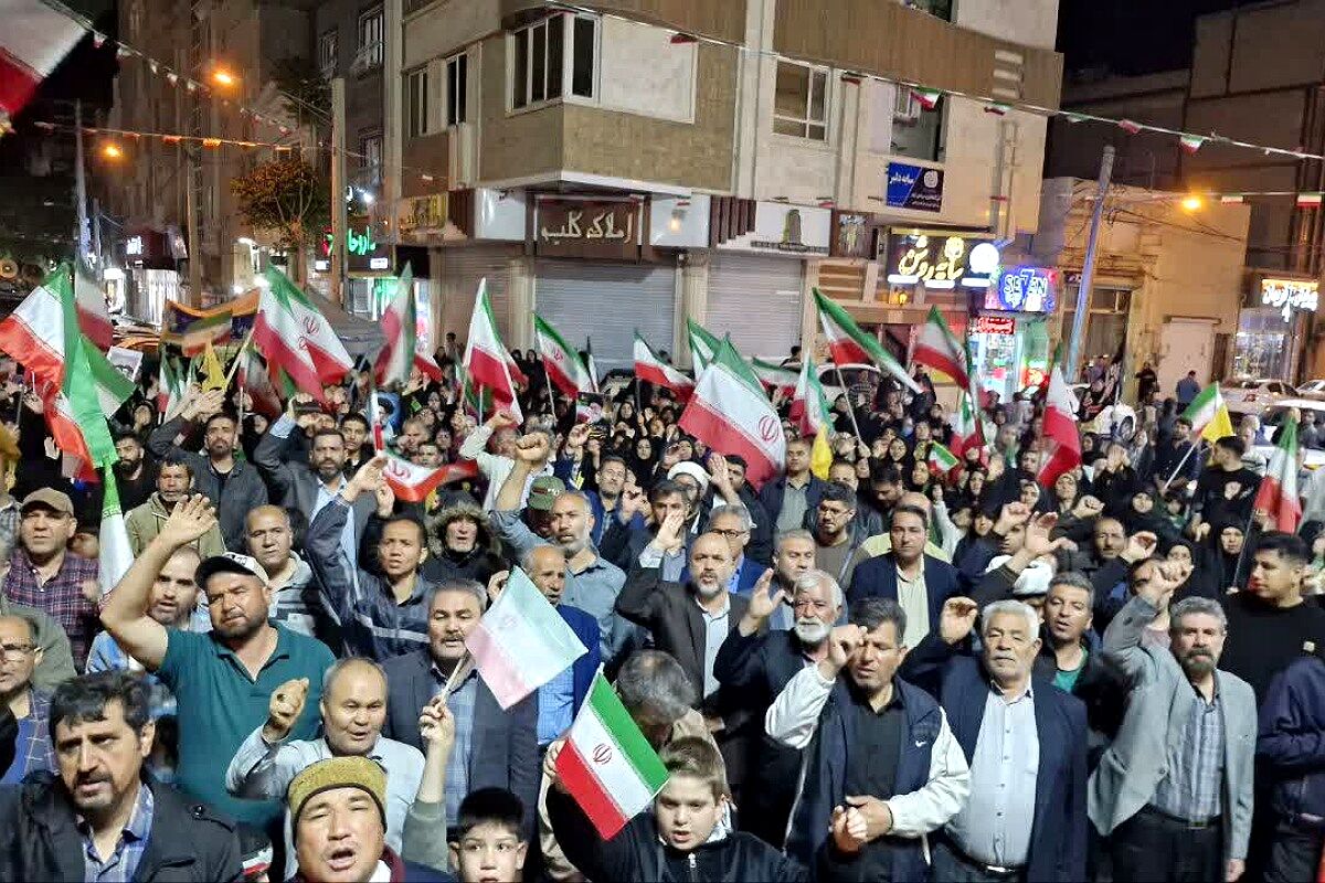 موج پنجاه و دوم حضور مردم کهریزک با حضور فرماندار شهرستان ری 