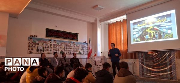 دانش‌آموزان مرندی، راویان نسل امروز انقلاب اسلامی