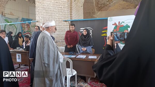 برپایی میز خدمت در هفته آخر اردیبهشت ماه 