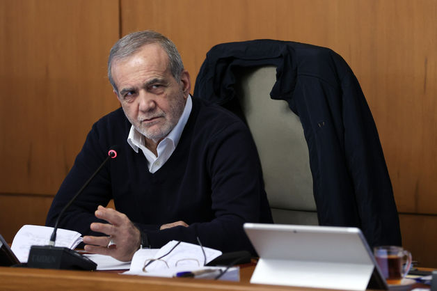 قاطعانه در مسیر مبارزه با رانت، فساد و تبعیض گام برمی‌داریم