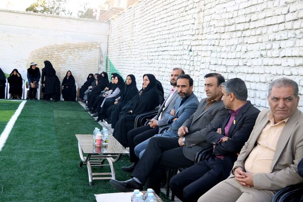  افتتاحیه زمین چمن دبستان فطرت