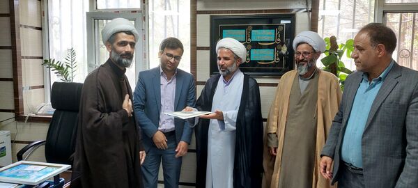 تقدیر از امام جماعت‌های مدارس باخرز