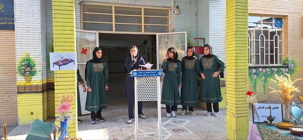 پاسداشت آیین کهن مهرگان در دبیرستان فرزانگان دوره اول