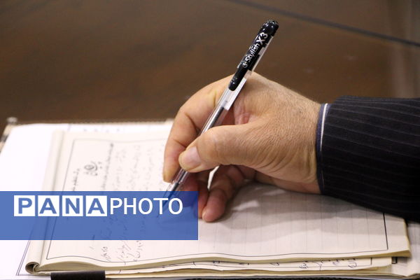 بازدید خبرنگاران از ایستگاهای اتوبوس شهری و حمل‌ونقل یزد